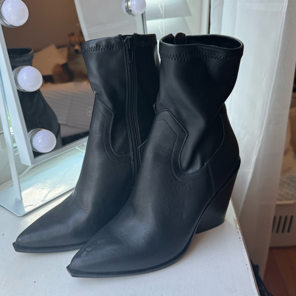 STEVE MADDEN LEATHER BOOTIES - THORN